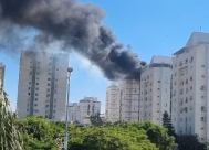 اللد: حريق في شقّة على الطابق التاسع والاطفائية تهرع للمكان 